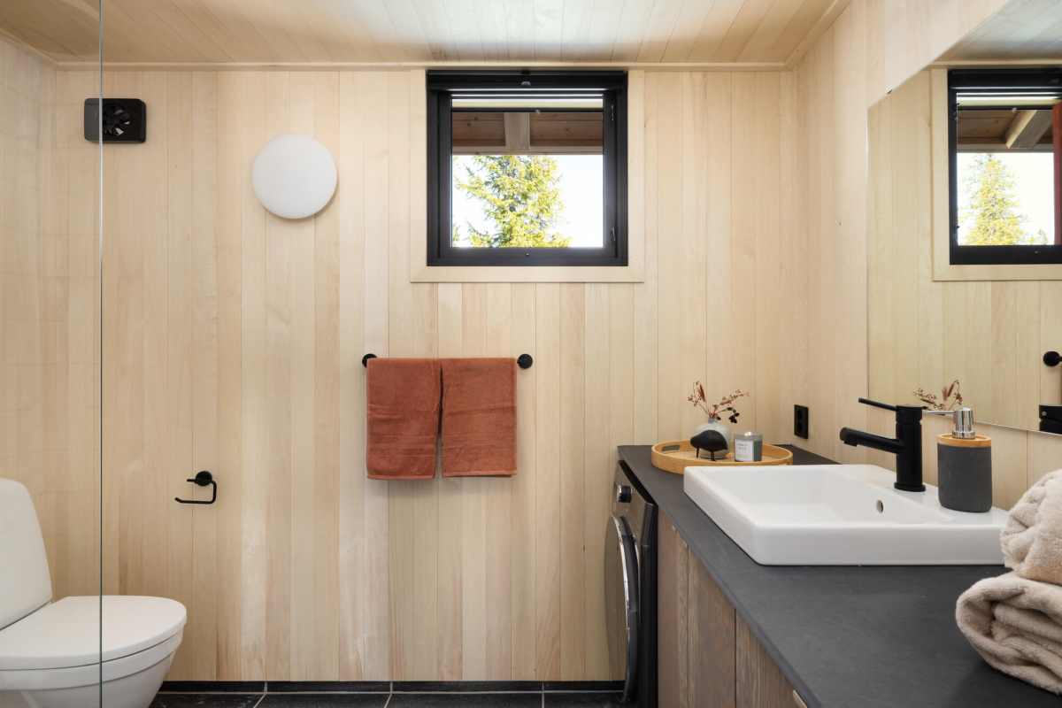Bad i Bjørka på Budor