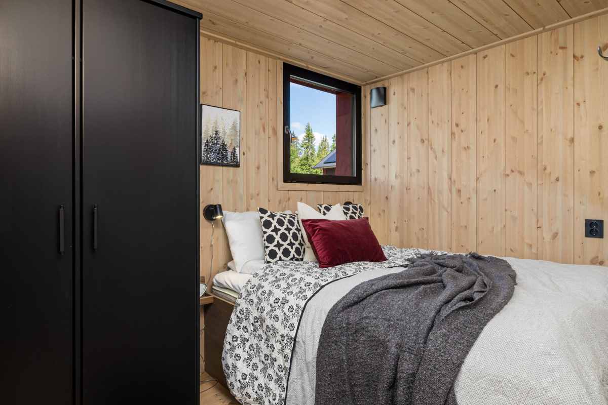 Soverom med Jensen-seng i Grana