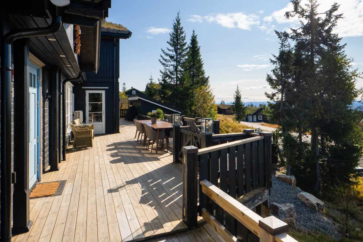 Uteplass i Løvsangeren på Budor