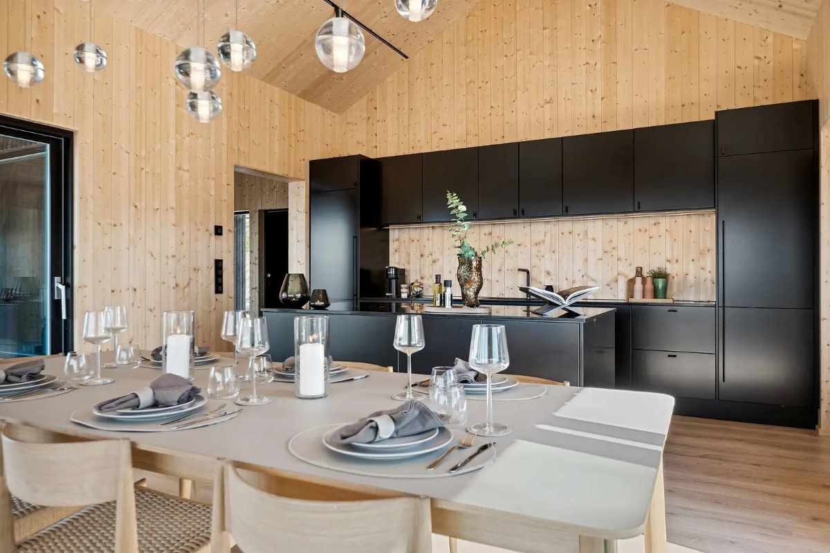 Kjøkken og stue i Mjøsutsikt, Mjøsli