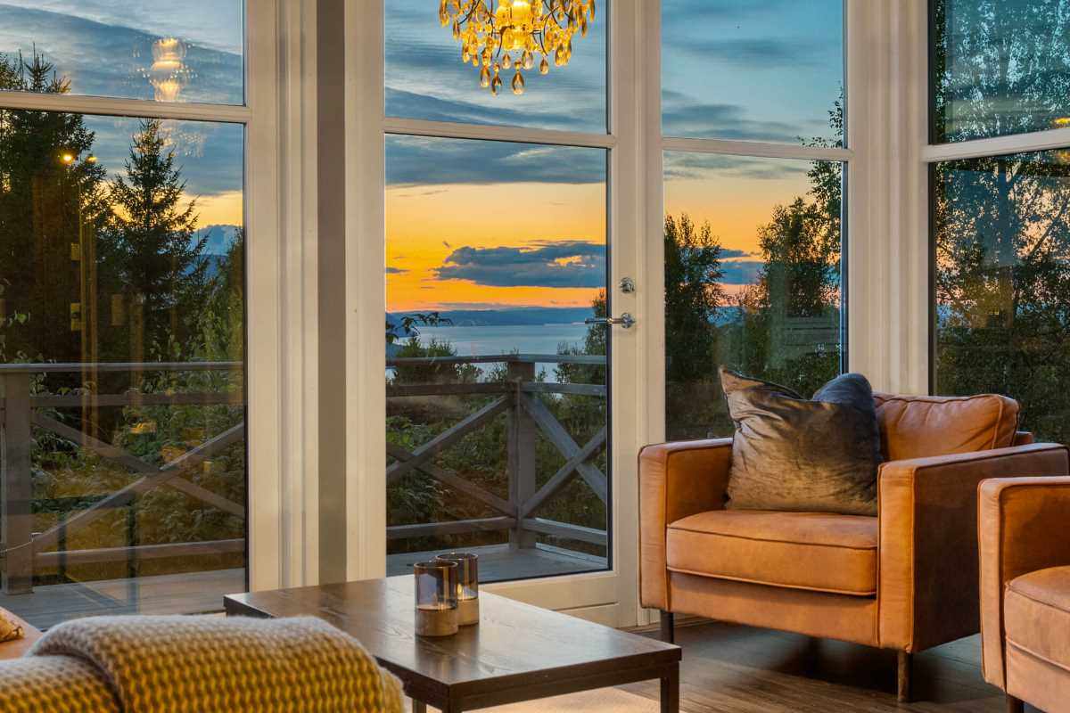villa heidi stue mjøsli utsikt mjøsa
